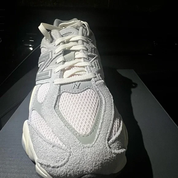 New Balance White Sneakers - Picture 1 of 9